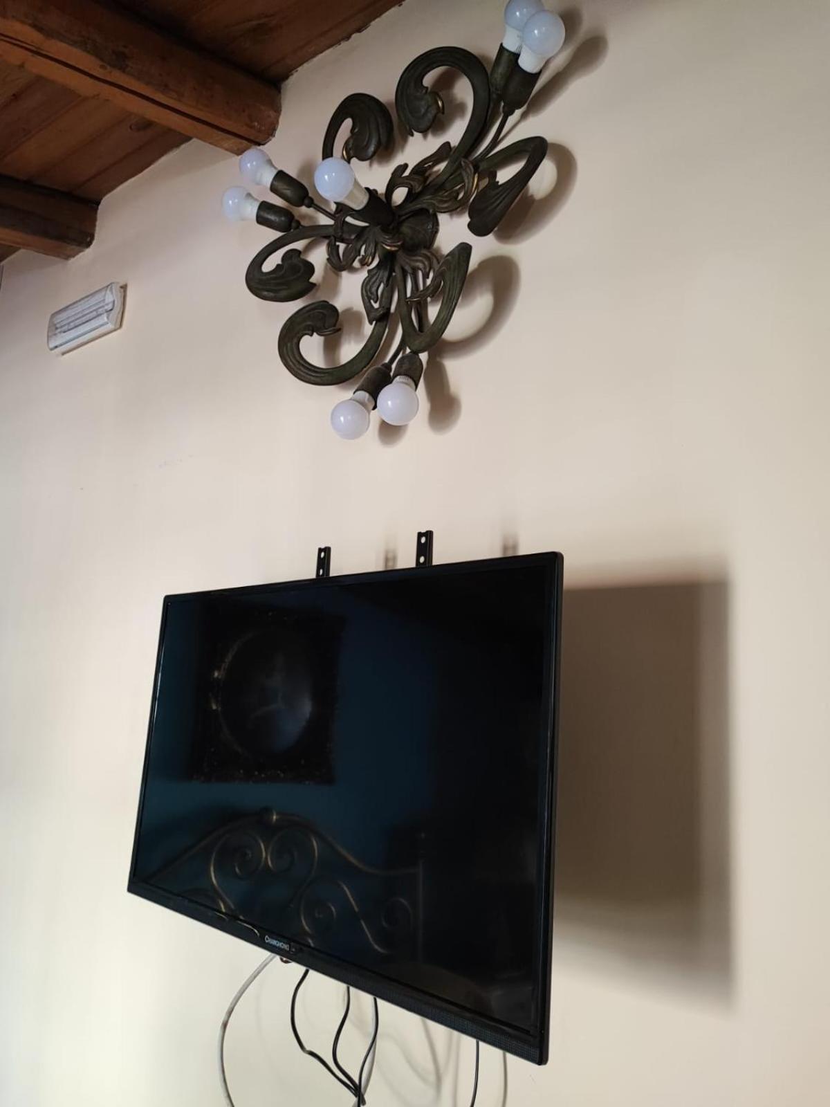 Atelier Pantano Aeroporto di Catania Fontana Rossa